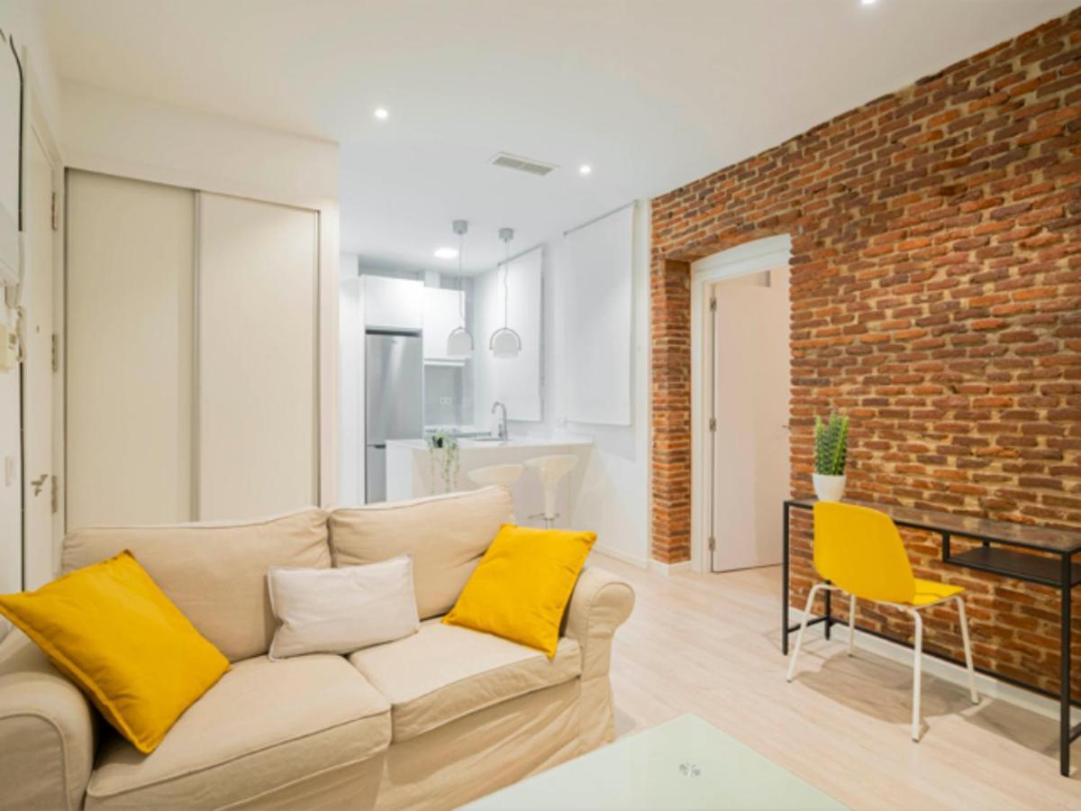 2 Bedroom Flat In La Latina-Carn Madrid Exteriér fotografie