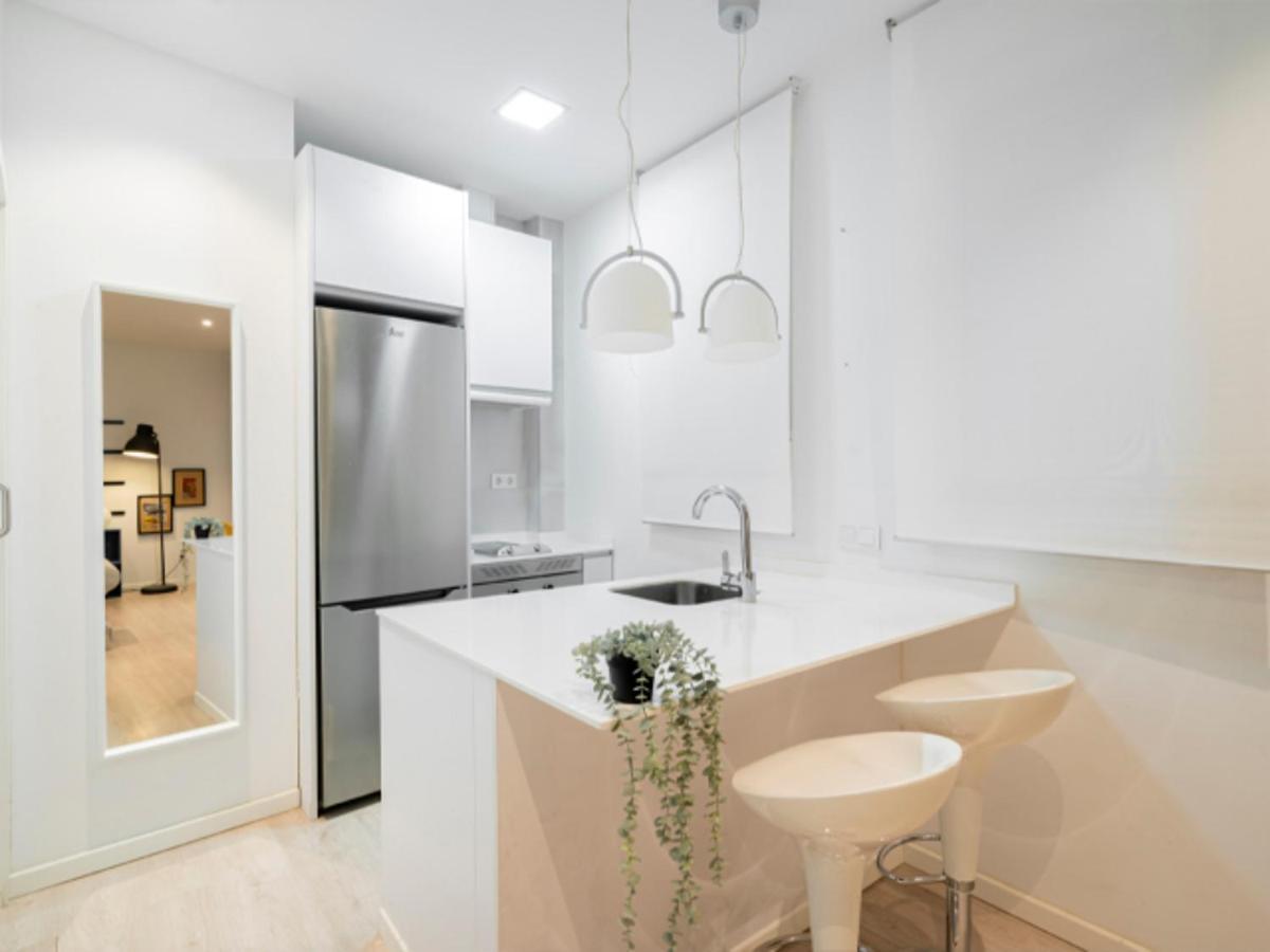2 Bedroom Flat In La Latina-Carn Madrid Exteriér fotografie
